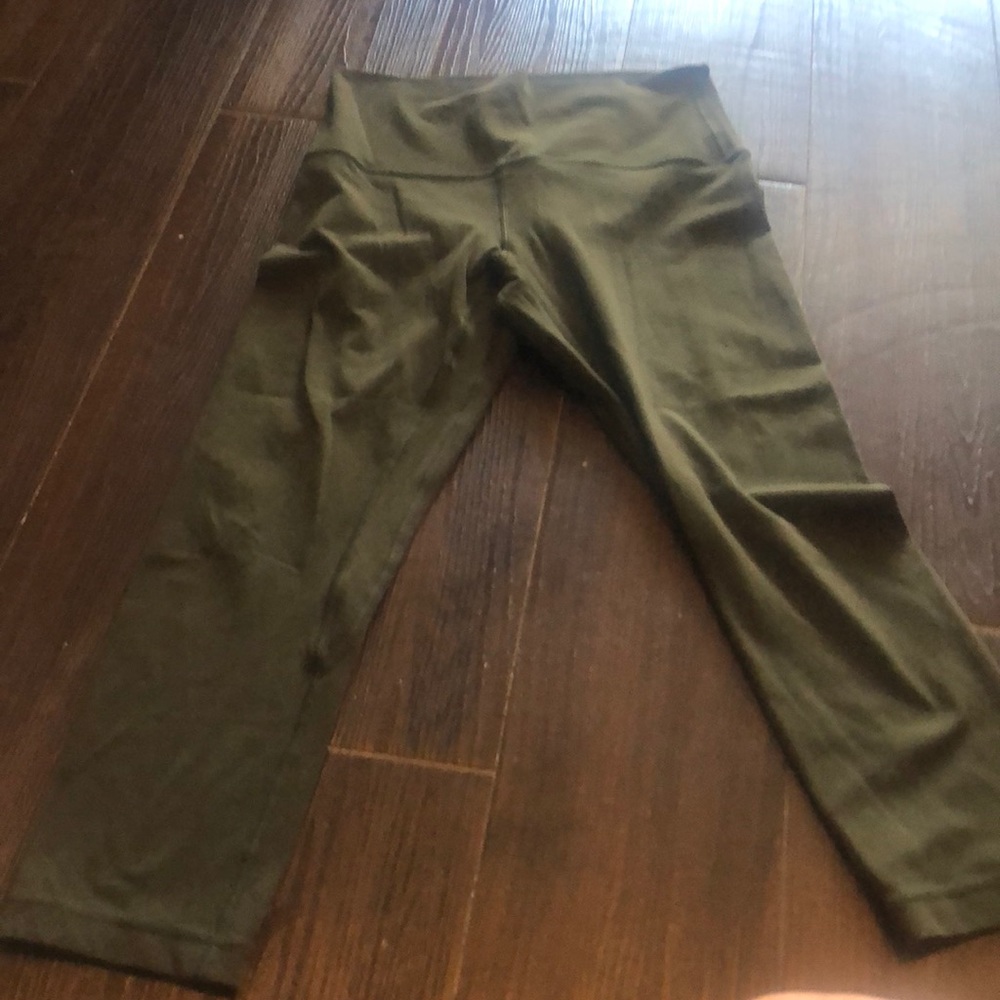 lululemon size 6 align crops